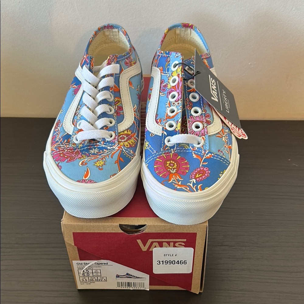 Vans Old Skool Tapered Blue and White Sneakers with Flowers Design - Picture 2 of 8